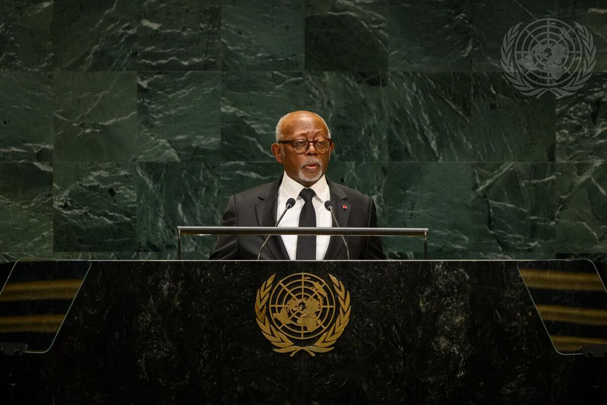Journal_UN_ONU's tweet photo. H.E. Lejeune Mbella Mbella, Minister for Foreign Affairs of Cameroon @UN #GeneralDebate
🔗Access the recording and transcript of the statement here: https://t.co/gPIl3OFuzh
#UNJournal #UNGA81
© UN Photo/Loey Felipe https://t.co/H71XYIHmFL