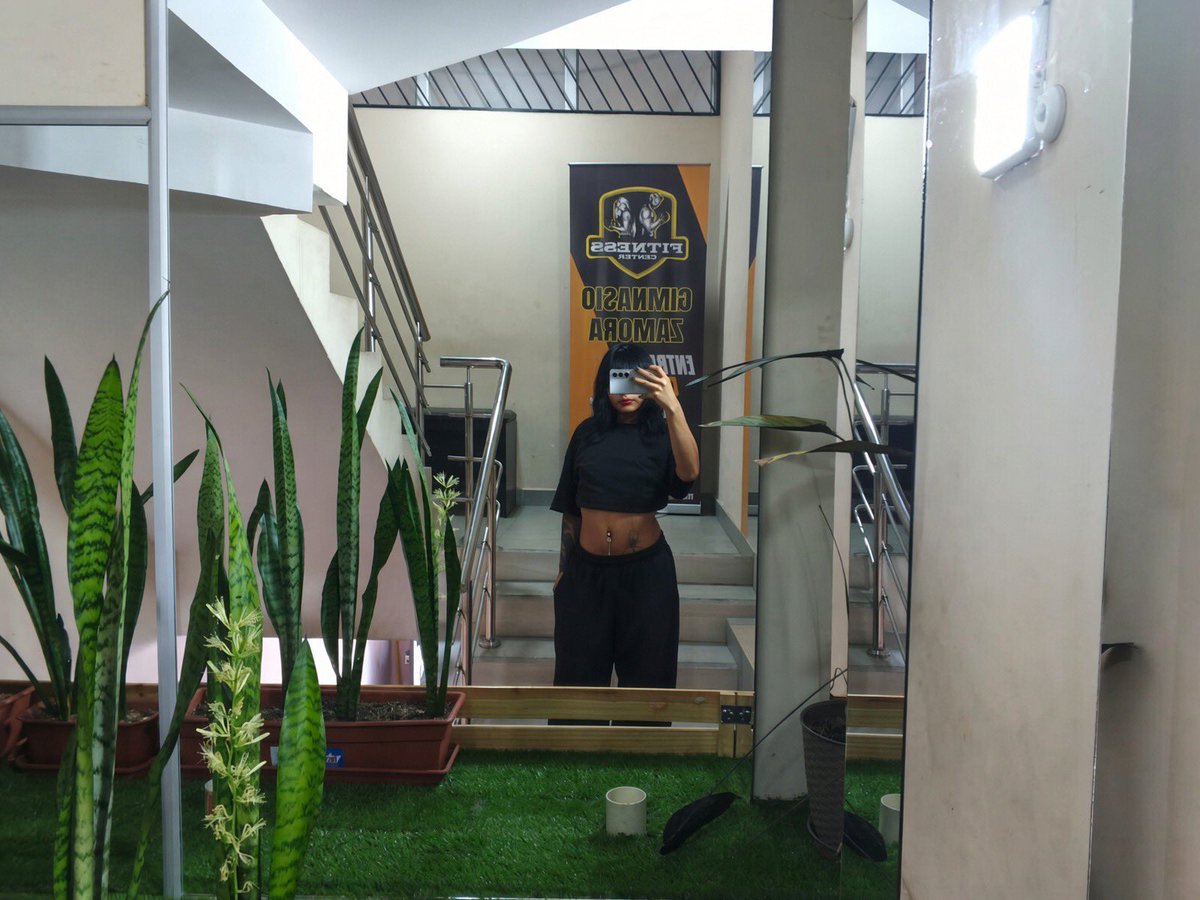 cassierbn's tweet photo. Primer día de gym 🏳️‍⚧️🫣
#trans #femboy #femboyespañol https://t.co/4CNppATxnR