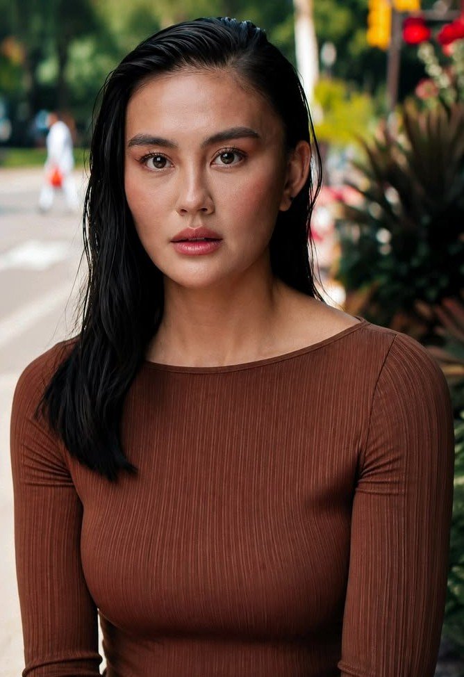 port4l_geek's tweet photo. { RUMOR }

As atrizes Agnez Mo (Reacher) e Callina Liang (Street Fighter) estão sendo cotadas para interpretar a Psylocke no #MCU.

Fonte: (BoinkBuzz) https://t.co/UAEVz54U5H