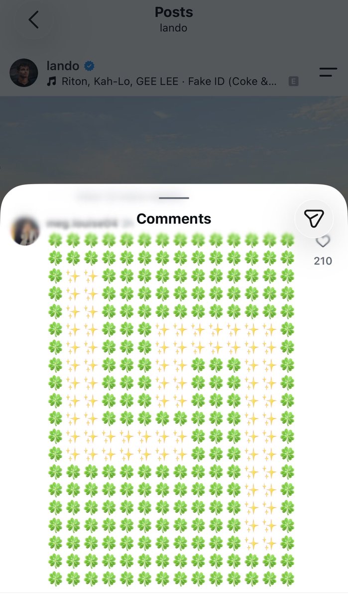 amearalevaoe's tweet photo. i was looking for the argeninians’ comments and i thought this was a swatztika😭😭😭 https://t.co/QuS3ubXcY1