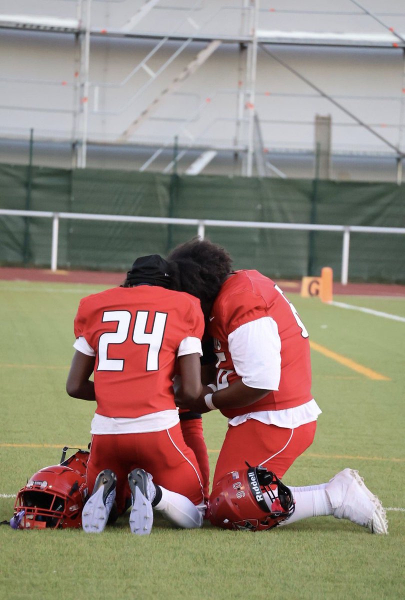 RexMinor_'s tweet photo. Rex Minor C/O 2030
Sacks
TFLS
Ball Get Offs
Watch Me Work😤
#AGTG #OfferMe #RecruitMe https://t.co/DaBdWCLWJP