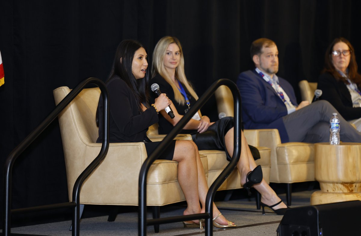 eMedEvents's tweet photo. The closing panel of the referral pathway track: past, present, future, and where the research is headed.

Panelists: Elizabeth Remo, DNP, APRN, FNP-BC, Christie Gleason, APRN, Andrea Bozeman, APRN and James O'Hara PhD, DrPH, DMSc, PA-C, CCDS, FHRS.
Moderator: John Ramirez, Jr., APRN

Great perspective from the advanced practice providers doing this work every day.

#StrokeCare #CardiacCare #Neurocardiology #CE #CME #eMedEd #eMedEvents