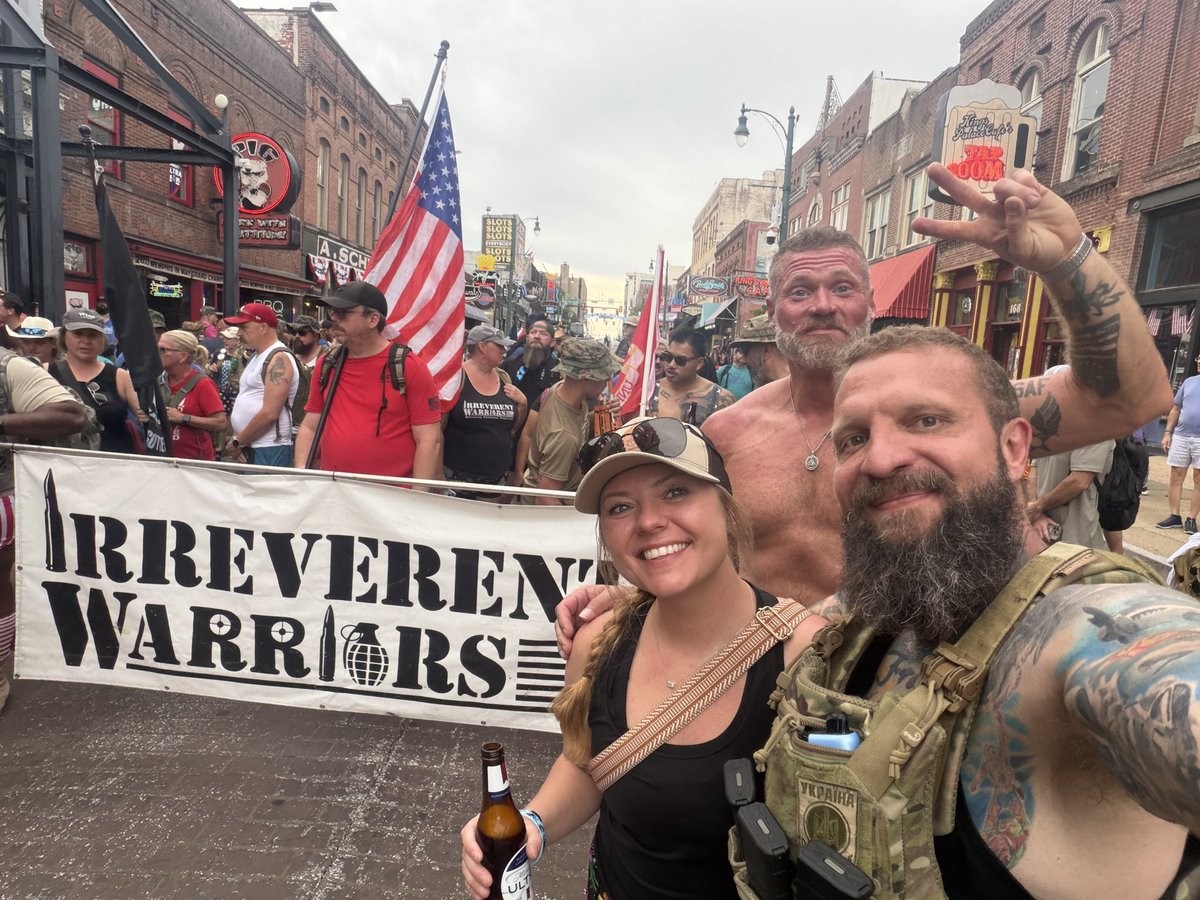 BlackRifle_Co's tweet photo. Awesome day raising awareness for veteran mental health in Memphis today! https://t.co/sFm7BE1m2E