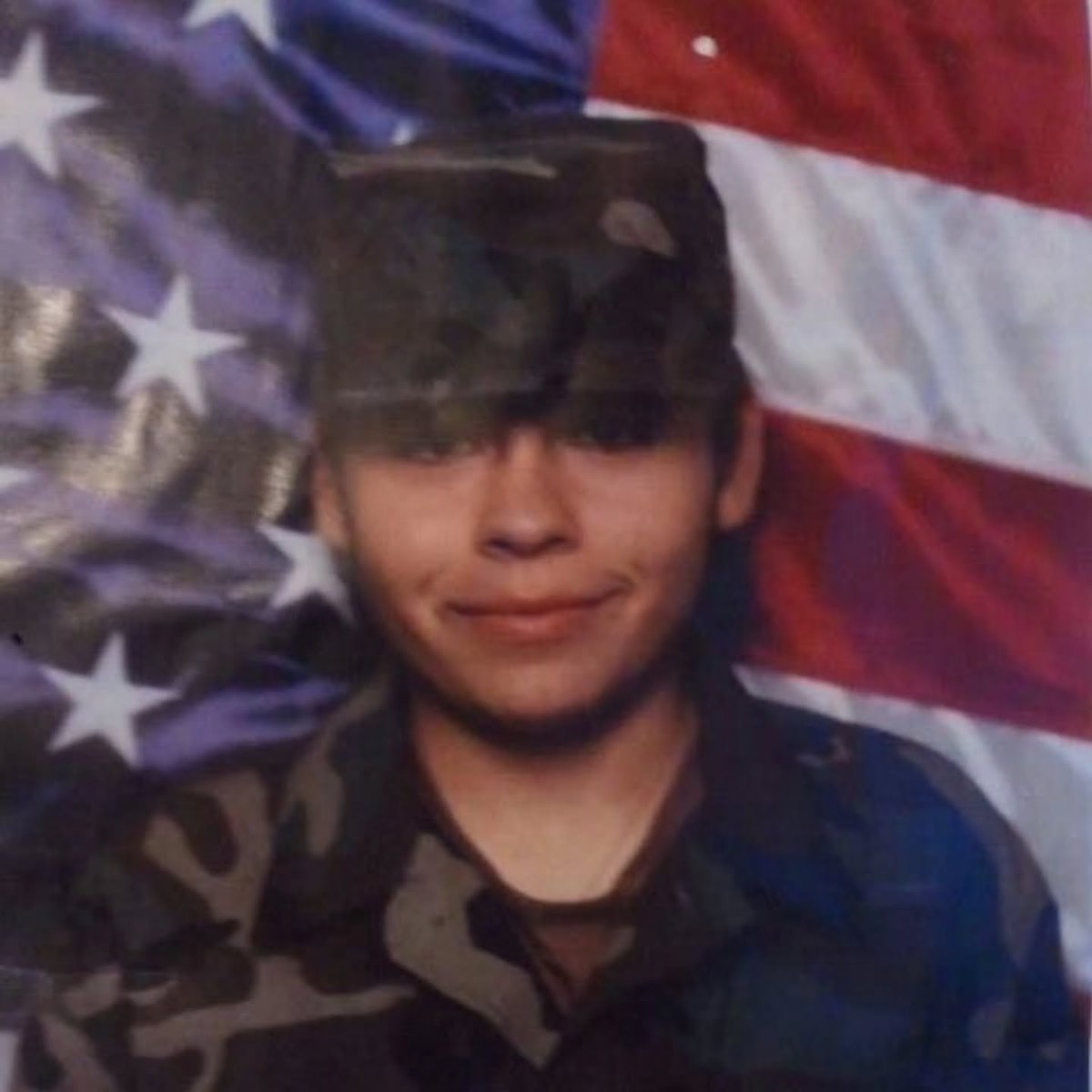 18deluxe's tweet photo. Happy Birthday to the Army! HOOAH

And happy birthday to this Soldier! https://t.co/u36kgw0M2V