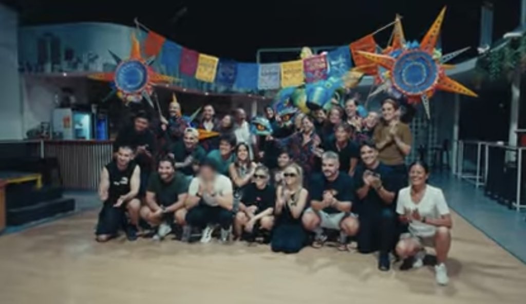 pollitosfresone's tweet photo. por siempre team rivers ❤️‍🩹 #masalladelring https://t.co/Ec9H9lxNxU