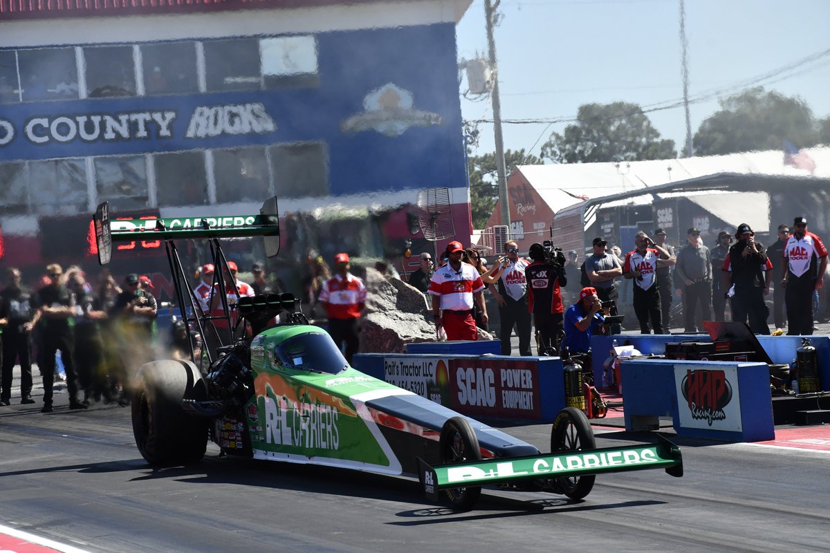 TheSWNMedia's tweet photo. Doug Kalitta was the No. 1 Qualifier (338.09 MPH) in today's NHRA Top Fuel action with Tony Stewart in second! @NHRA @therockdragway @Doug_Kalitta @TeamKalitta @TonyStewart 
📸 by:  @C_WiLyt 

#TheRockNats #NHRA #TopFuel #nhratopfuel #TonyStewart #DougKalitta #topfueldragster https://t.co/8tDzmDgKeo