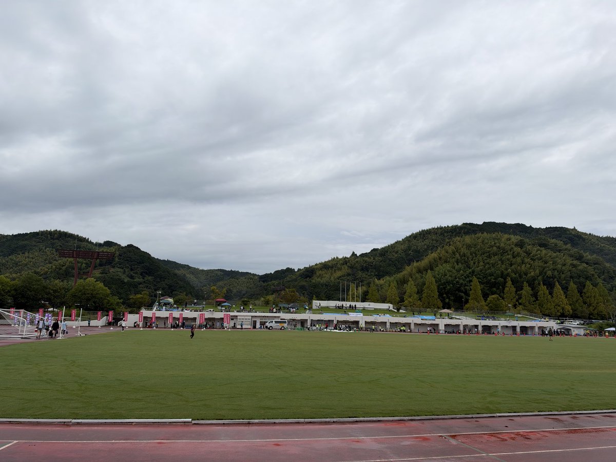 Hotgreentea178's tweet photo. 今日はここから😊🏃
#藤枝総合運転公園
#アクタガワリレーマラソン https://t.co/5I7wYqHhAz