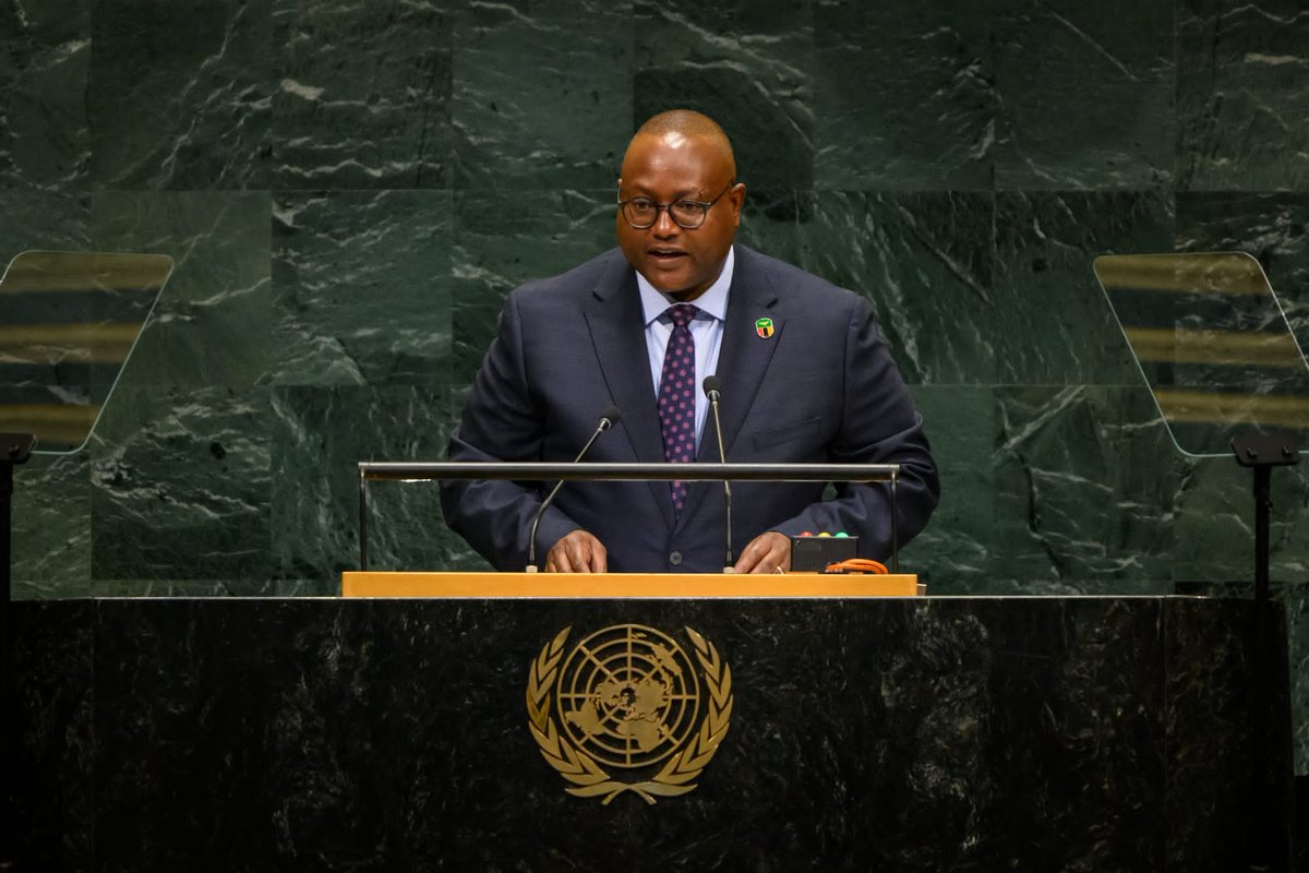 ZambiaMFAIC's tweet photo. #Zambia 's General Debate Statement
By President @Hakainde , delivered on his behalf by Hon. Mulambo Haimbe , S.C, M.P.,  Minister of Foreign Affairs and  International Cooperation, at #UNGA81.
 
Read here...
https://t.co/ozi96l6p2K https://t.co/d8mW1RGenI
