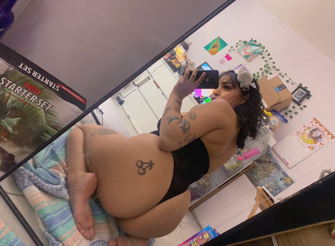 Isabellaaoxk's tweet photo. Who’s up for fun?? #vafreaks #richmondfreaks #arlingtonfreaks #norfolkfreaks #chesapeakefreaks #540freaks #roanokefreaks https://t.co/g7wWwIPBkG