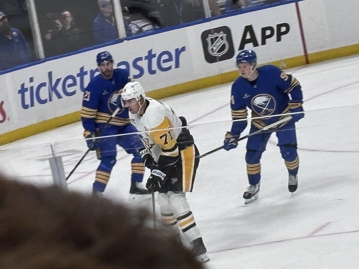 gingoal11's tweet photo. @14WEBBONSO @NHL he had that shit tucked for a bit dw https://t.co/KN6WPOKS9I