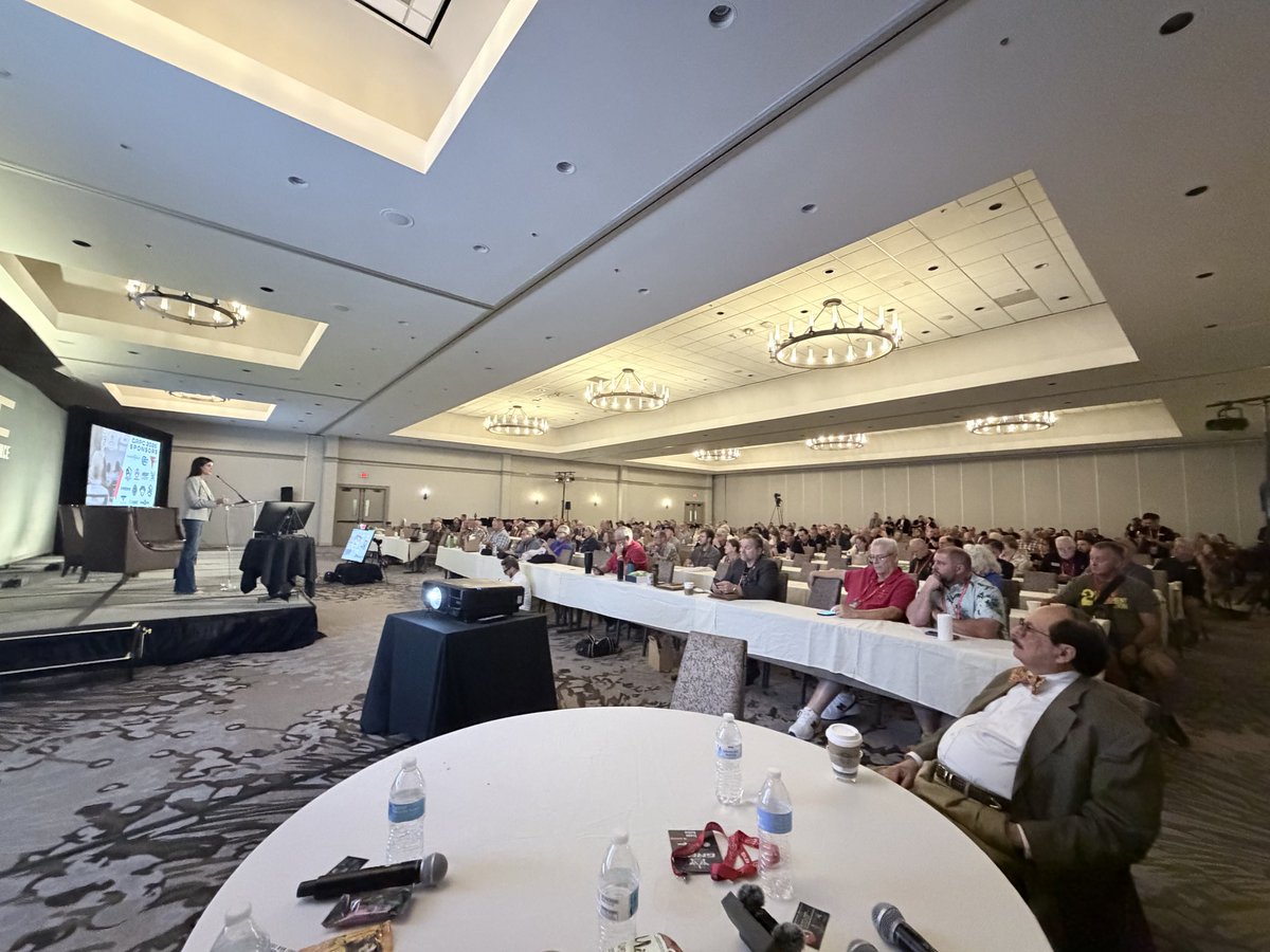 ChrisLoesch's tweet photo. Right now @DLeocsh speaking at #GRPC26 https://t.co/SvtylaDS0C
