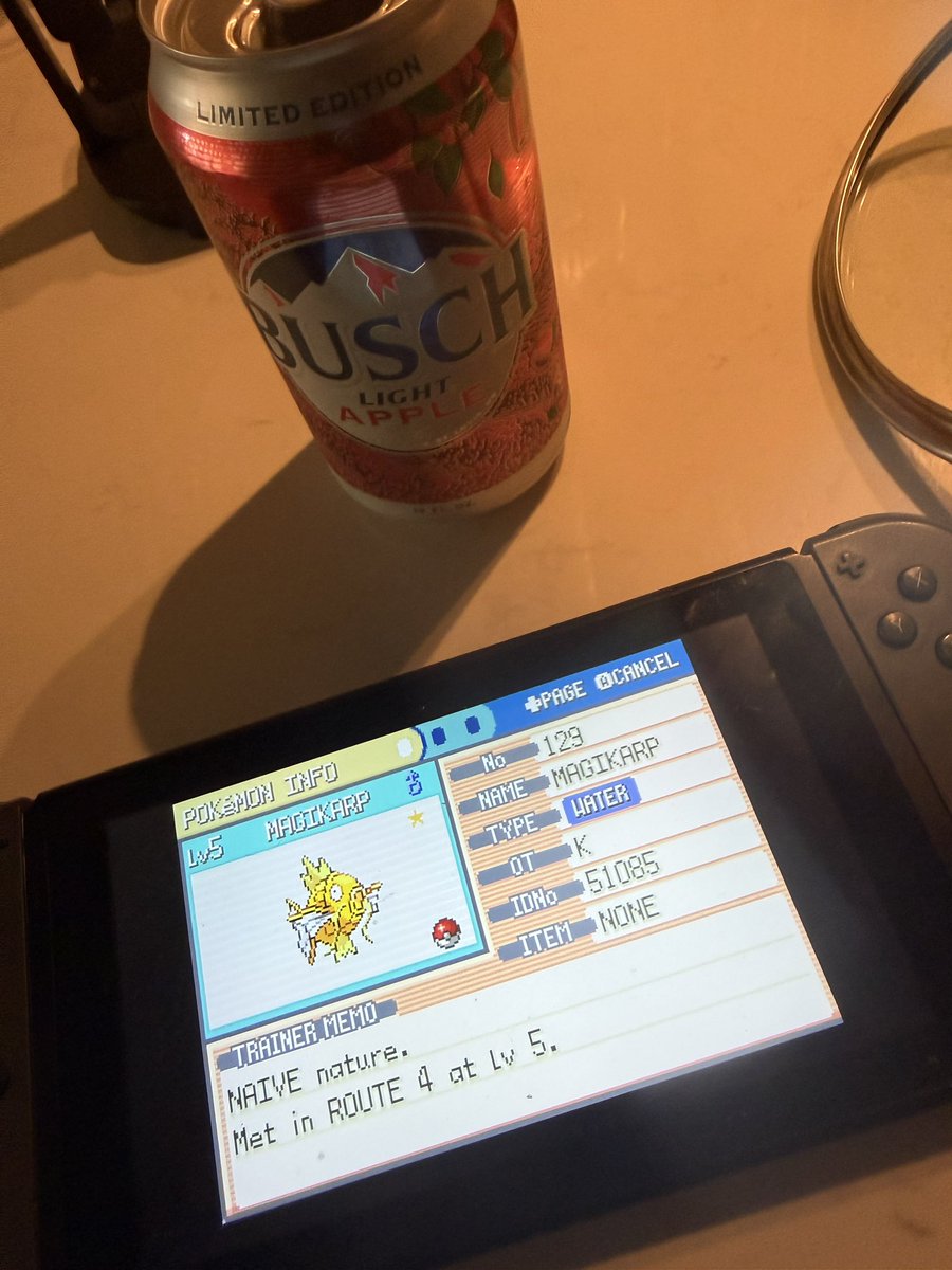 Caustic's tweet photo. FINALLY Shiny magikarp after about 2 weeks of resetting #firered #shinyhunting https://t.co/8QiYy27cnK
