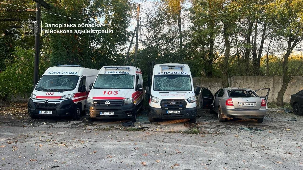 giK1893's tweet photo. russia actually targeted 2 different hospitals on the morning of the 25th in Zaporizhzhia.

47.850507, 35.148760

@GeoConfirmed @Cen4infoRes https://t.co/o0nhSxsALt
