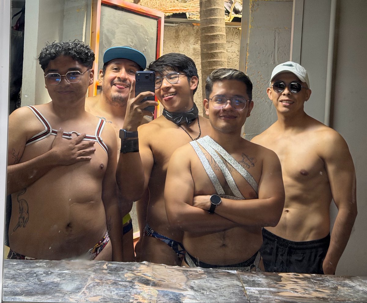 CalientePue23's tweet photo. Ya listos para recibirlos aquí en #BOYTOY by @hardcorepuebla 

@VenMuscle 
@GioCabrera96 
@Elleoncito09 https://t.co/Ev8MXpbgqv