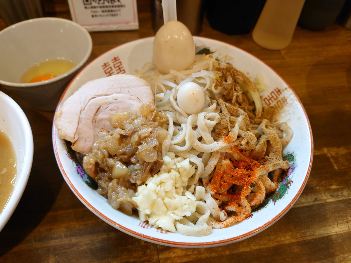 k8a2i8's tweet photo. 2026.09.26  夜の部🌃
男気らーめんアカギ 桐生本店
●つけ麺(300g)
 ※ニンニク少なめ
✦味玉🥚、つけたま🥚、青唐辛子🌶️

つけ麺が終了する前に食べ納め😼
今日も最高に美味しかったです🤤
江積くん、りょうまさん
ごちそうさまでした🙏 https://t.co/pjIOZKY00L