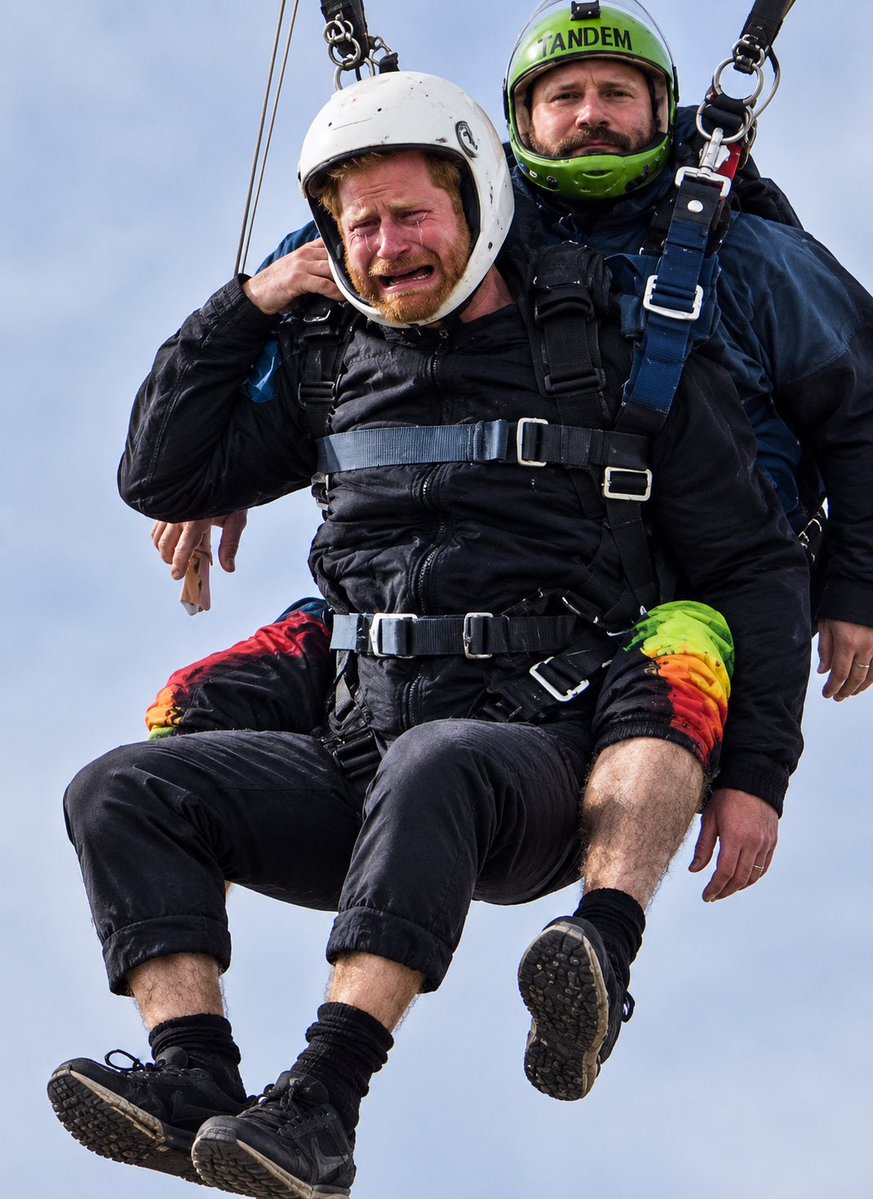 ArcheSnipes's tweet photo. @nicknacksback What a putz. #NoPilot #coward https://t.co/9eOfwlyRjE