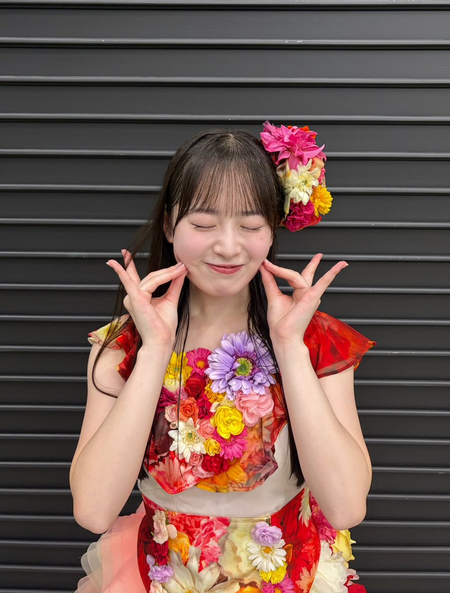 Saki_kondo0223's tweet photo. #AKBサンコンコン 「推しが好きishコンサート」よろしくお願いします！！

最後まで楽しみましょう！！！🤍 https://t.co/ctoNL0lZfi