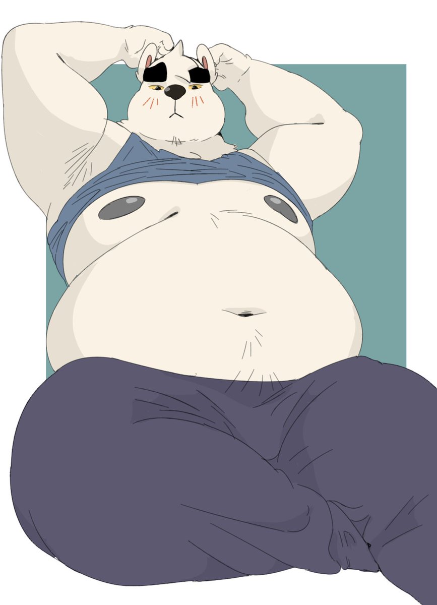AngusArt25's tweet photo. Give this big bear's tummy a little massage. https://t.co/hdElj5fLLb