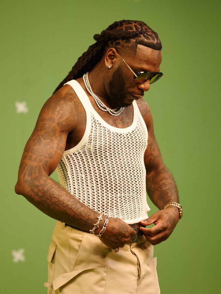 burnaboyson's tweet photo. Fresh egede🔥🥰🥰 https://t.co/xlSwSNGLP0