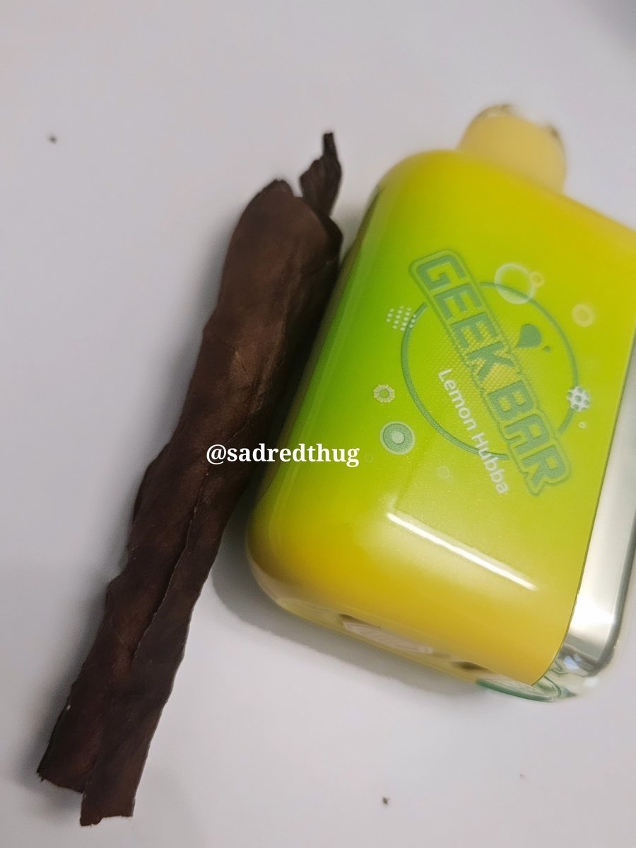 sadredthug's tweet photo. Rolled my first blunt for the first time, so proud of myself it came out perfect 😍

Good shit too, hella high, high respect on my plugs🙏🏽💕
#weedtwt #drugtwt https://t.co/jTRBHTc63R