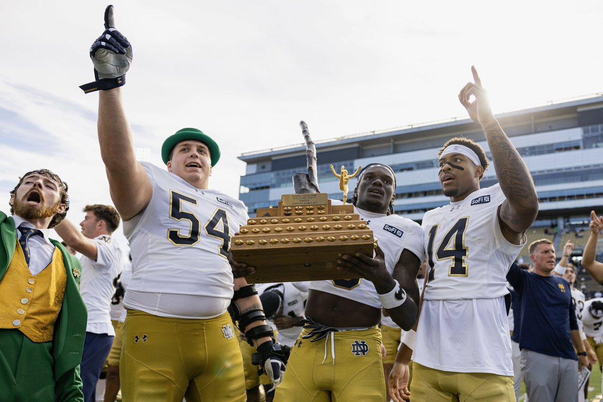 NDFootball's tweet photo. The Shillelagh’s coming back home 🤩

#GoIrish☘️ https://t.co/RegzmEQ50U