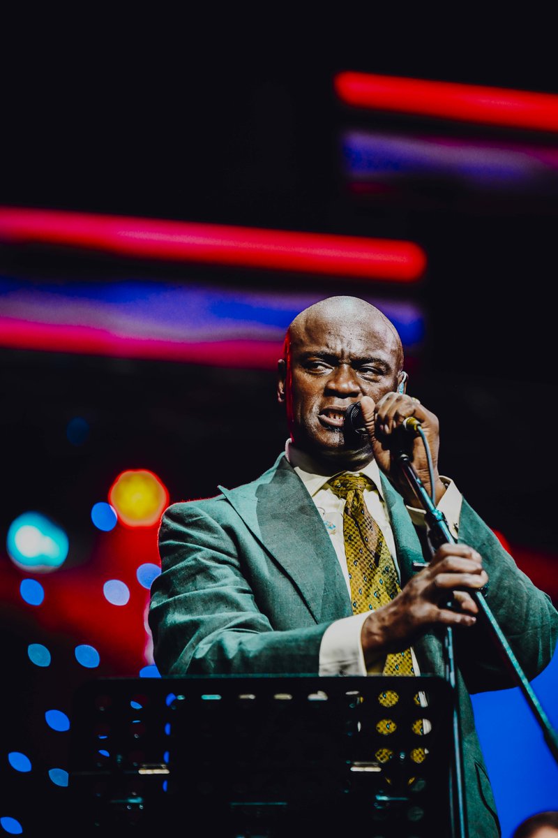 JoyOfJazz's tweet photo. Ola Onabulé brought depth, passion and captivating artistry to the Joy of Jazz stage. His powerful performance held the audience in the moment, creating an unforgettable exchange between artist, music and crowd.
#JazzReignited #SBJOJ2026 #TakeMeThere https://t.co/Uwcc6zzHdZ