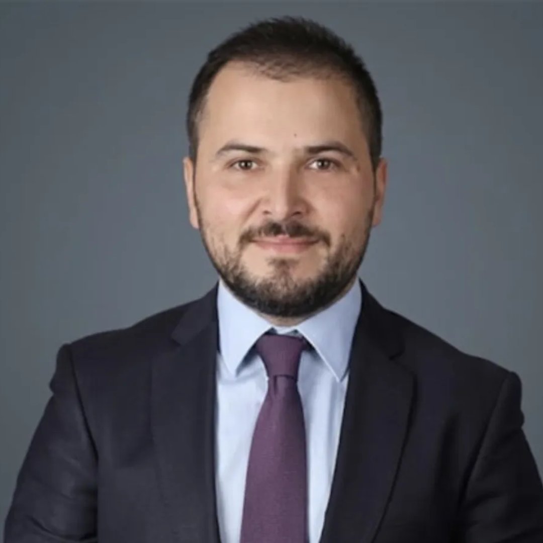 pusholder's tweet photo. Fon soruşturmasında, Tera Yatırım CEO'su Emir Münir Sarpyener ve Tera Portföy Yönetim Kurulu Başkanı Erdin Özel hakkında yakalama kararı çıkarıldı. https://t.co/xGwkYD8myl