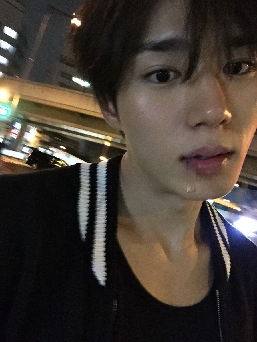 ALD1_official's tweet photo. 一緒に歩きたい。

#ALPHADRIVEONE #ALD1
#알파드라이브원
#JUNSEO #준서 https://t.co/deWGkX3GaQ
