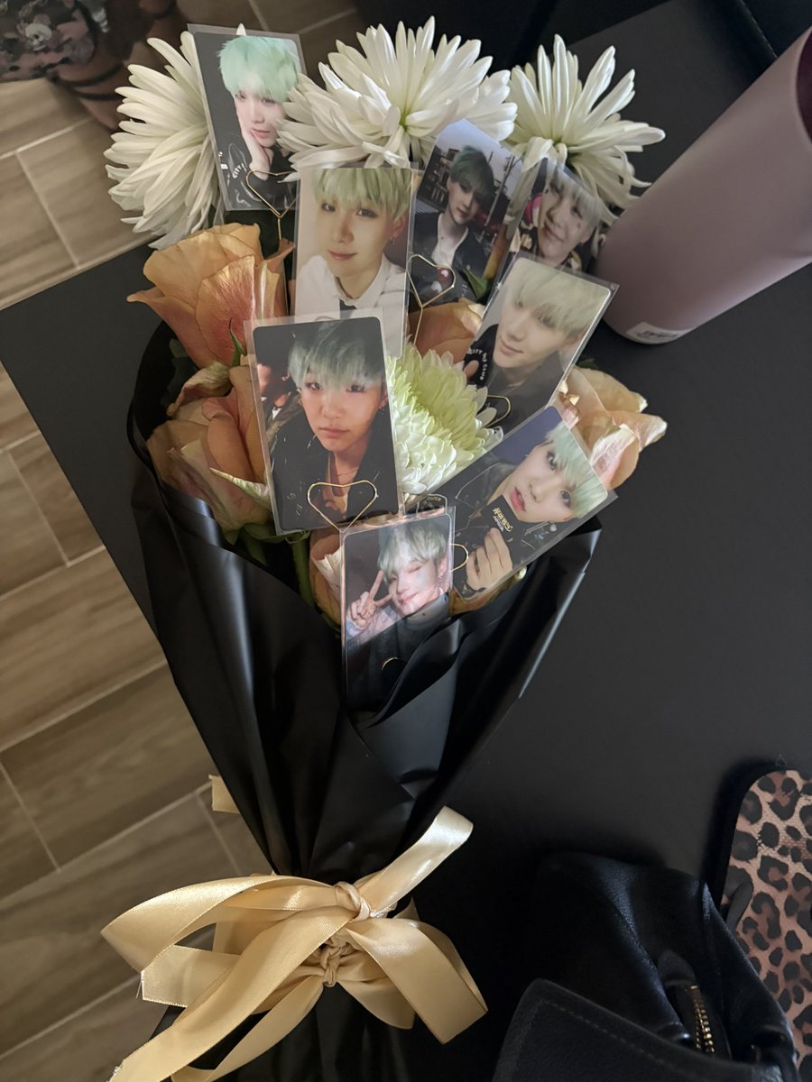 ggukswoah's tweet photo. I made a yoongi bouquet for my best friends birthday <33 https://t.co/tyRgjZSKVS