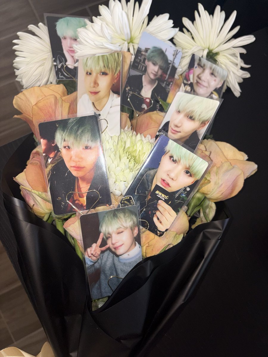 ggukswoah's tweet photo. I made a yoongi bouquet for my best friends birthday <33 https://t.co/tyRgjZSKVS
