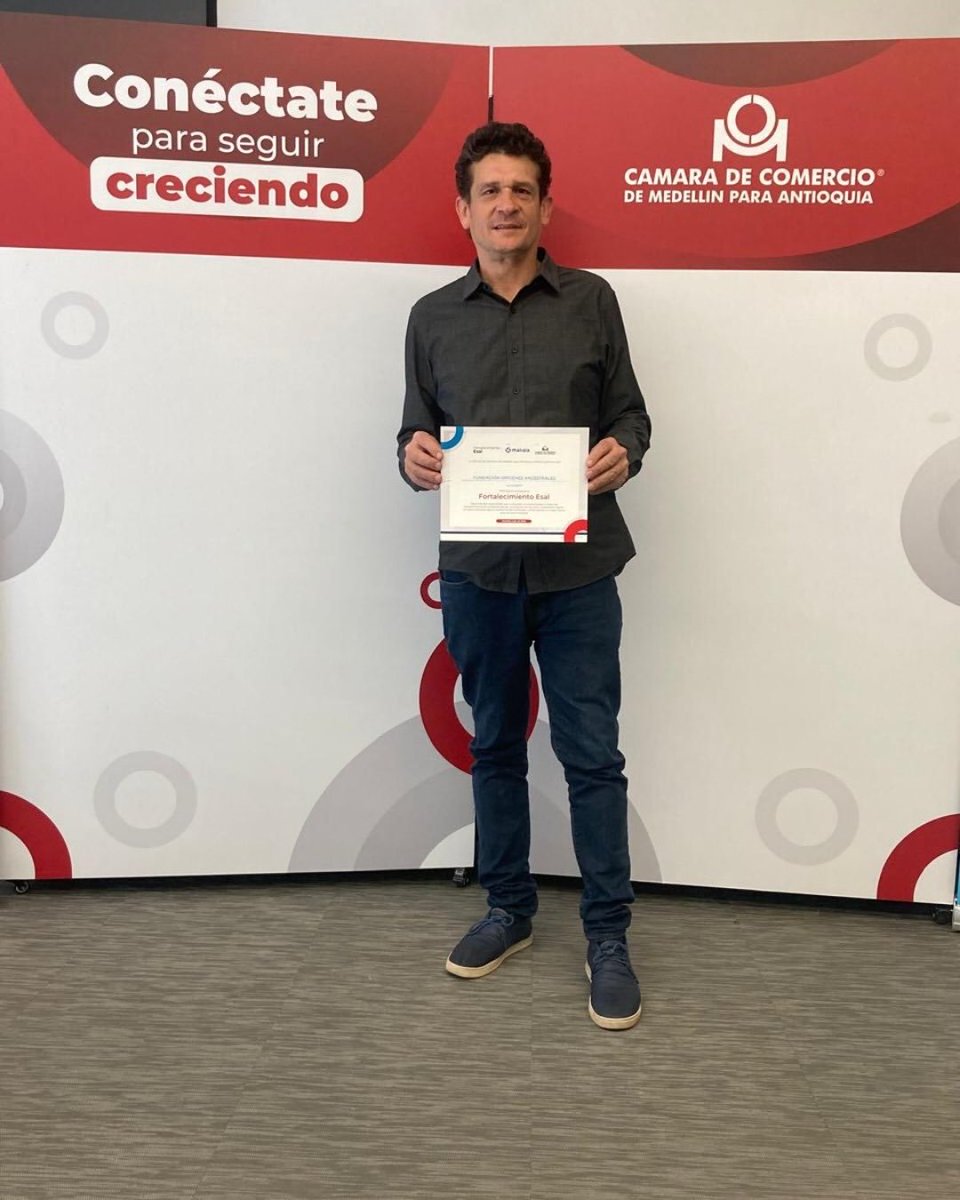 FORANFUNDACION's tweet photo. Este año ha sido de crecimiento y mejora continua para nosotros, de la mano de los mejores, gracias #makaia #camaradecomerciomedellin #foran https://t.co/pk6S4iM9k2