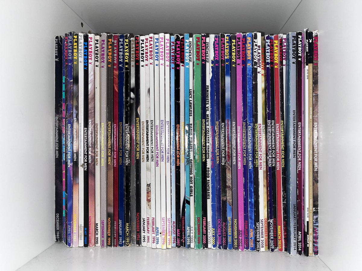 crystlcastl's tweet photo. @iIuvhimbos You put my collection to shame, also I wish there was a better way to organize older mags https://t.co/VW7uc3UEBO