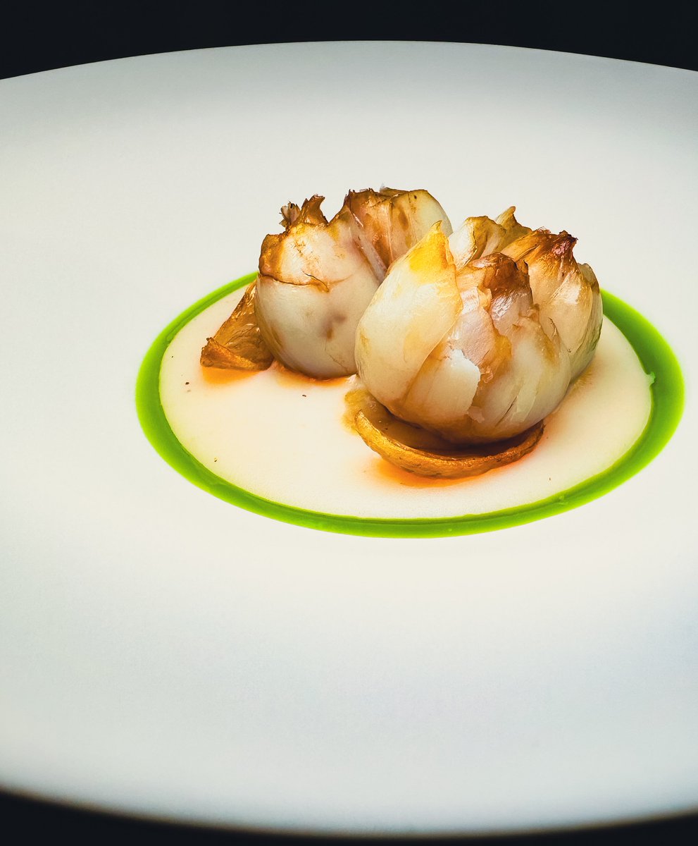 AzucenaKinde's tweet photo. Fu He Hui 福和慧! Two Michelin Stars, No. 11 on Asia’s 50 Best Restaurants 2026, and a Two Diamond Black Pearl Guide restaurant. Its vegetarian fine dining celebrates Chinese agriculture, seasonality, and time-honoured techniques. The Spring Menu https://t.co/tKFieeCGzq
