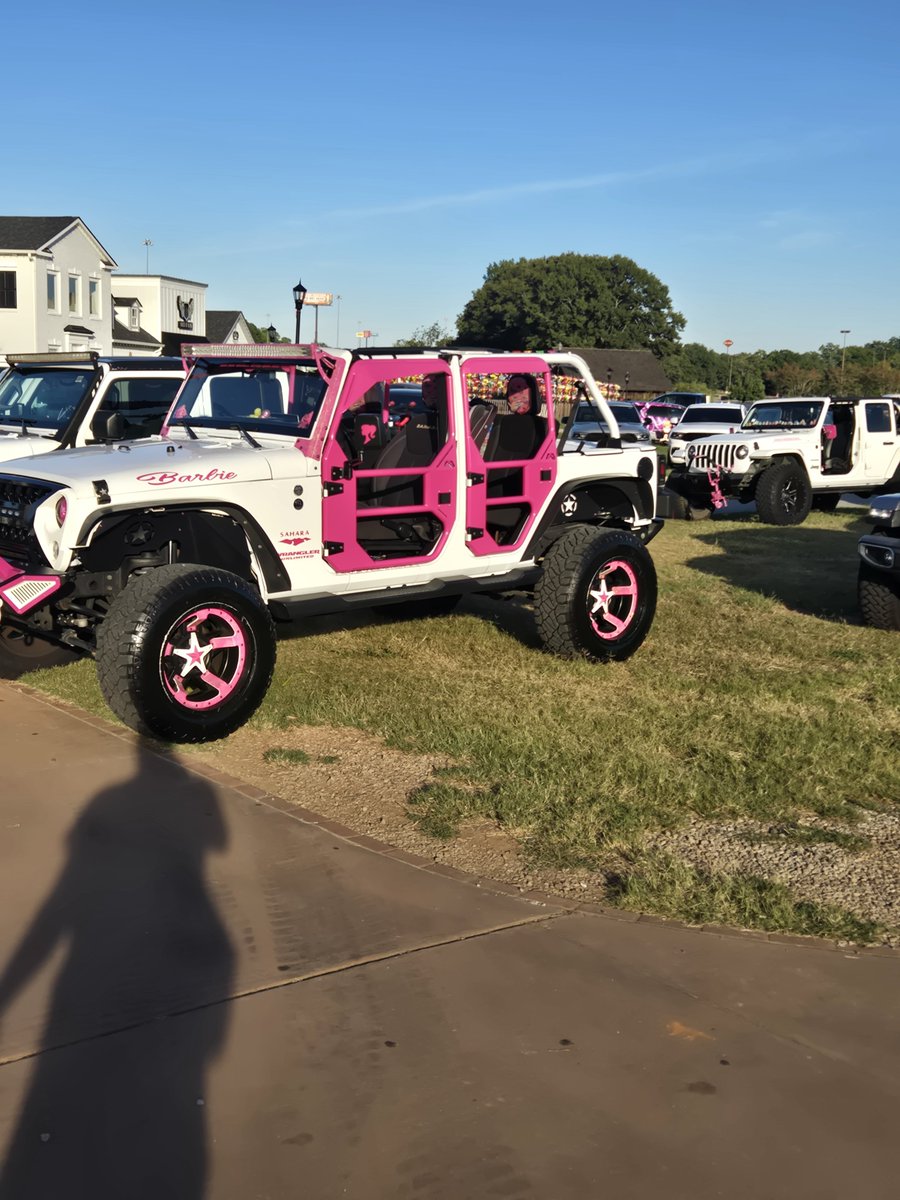 GregB62802537's tweet photo. Atlanta Jeep Festival https://t.co/8GpBcSSliZ