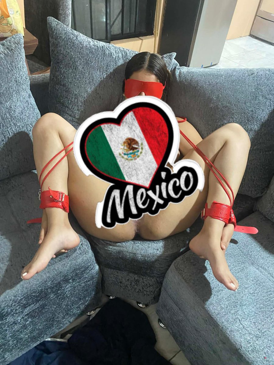 AlanGutirr39822's tweet photo. Ya casi se acaba el mes pa trío 🇲🇽
Que se hace hoy? 🥵
La quieren ver sin emoji? ☺️ https://t.co/X5zPN9sb6h
