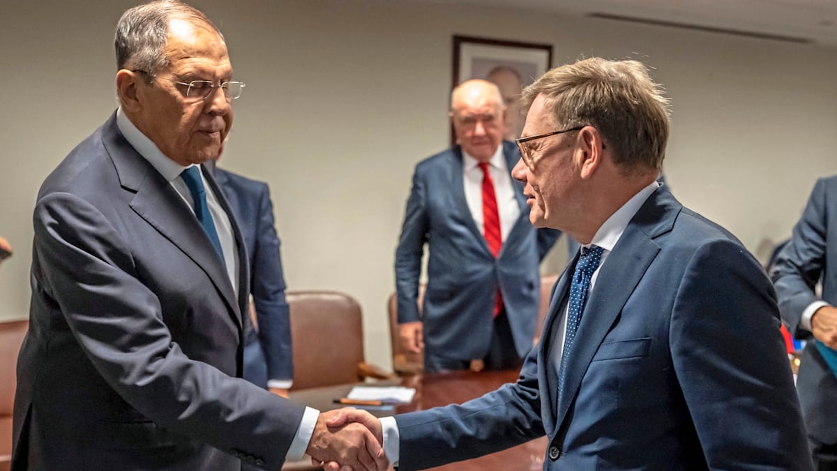 welt's tweet photo. „Wir können uns wehren“ – Wadephuls brisantes Treffen mit Lawrow https://t.co/rR3FUBsiJF https://t.co/1At3D70eu8