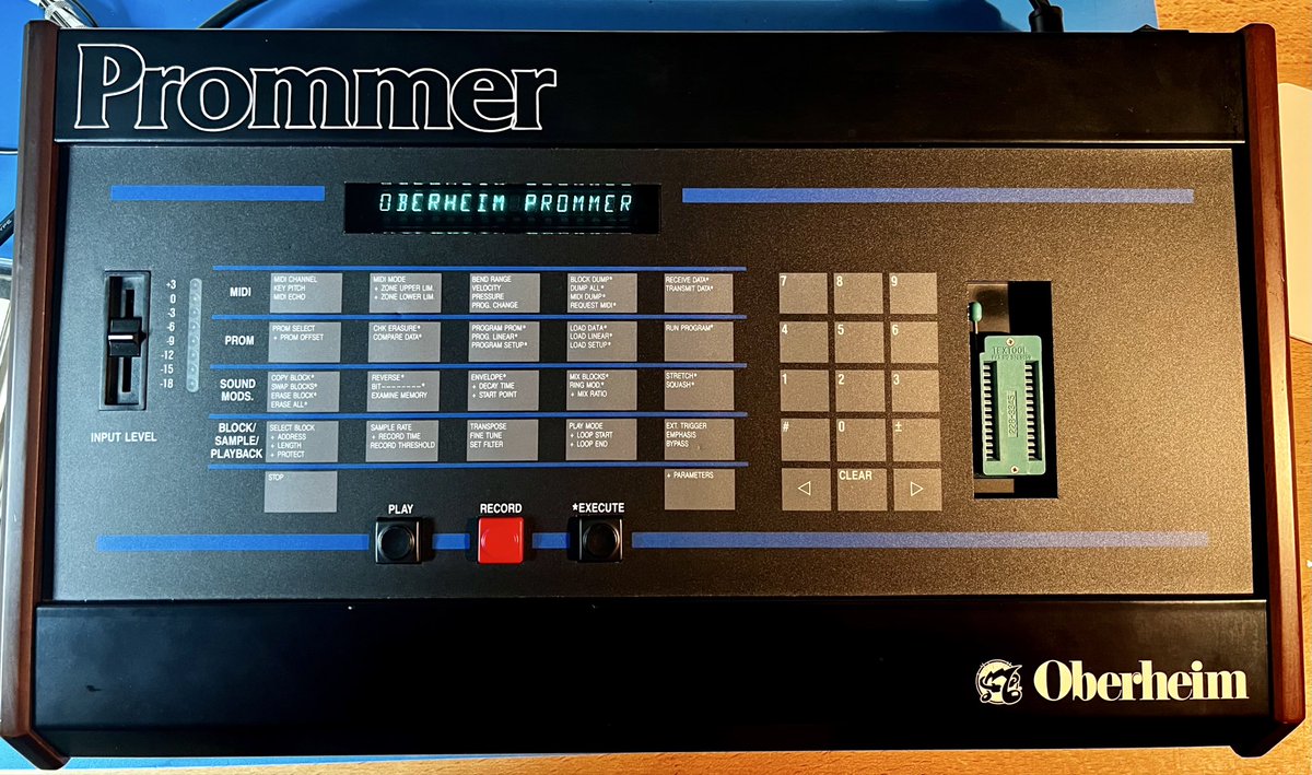 RichCinco's tweet photo. @phdirac Oberheim Prommer (8-bit COMDAC)!!!🎶🔊 https://t.co/4iLWyF8Cc5