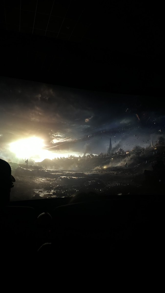 ErjMani's tweet photo. Ver endgame de nuevo en el cine fue hermoso, una experiencia donde recuerdas el peak de Marvel no son los 4 minutos extras son todas las emociones, veria 1000 veces más esta película en un cine https://t.co/XsKQ9ol6Fi
