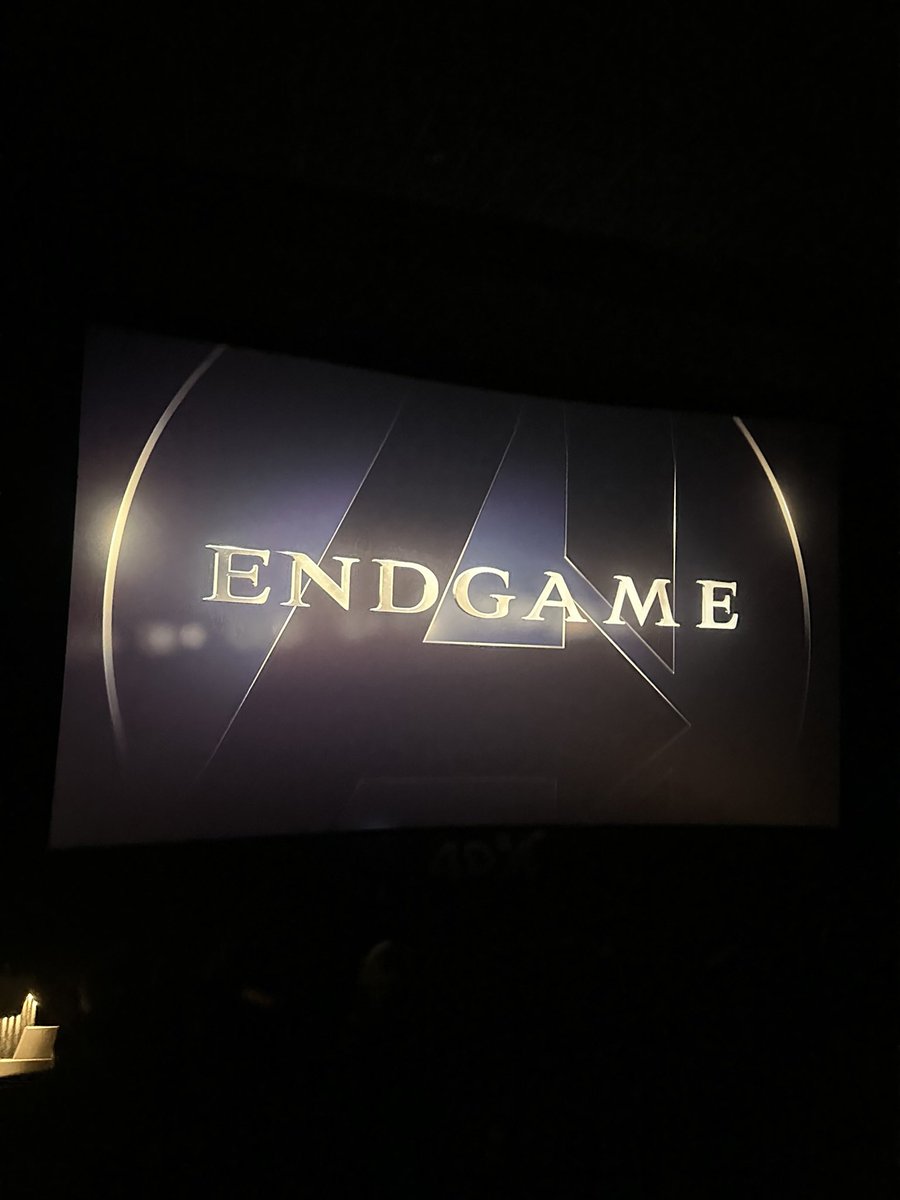 ErjMani's tweet photo. Ver endgame de nuevo en el cine fue hermoso, una experiencia donde recuerdas el peak de Marvel no son los 4 minutos extras son todas las emociones, veria 1000 veces más esta película en un cine https://t.co/XsKQ9ol6Fi