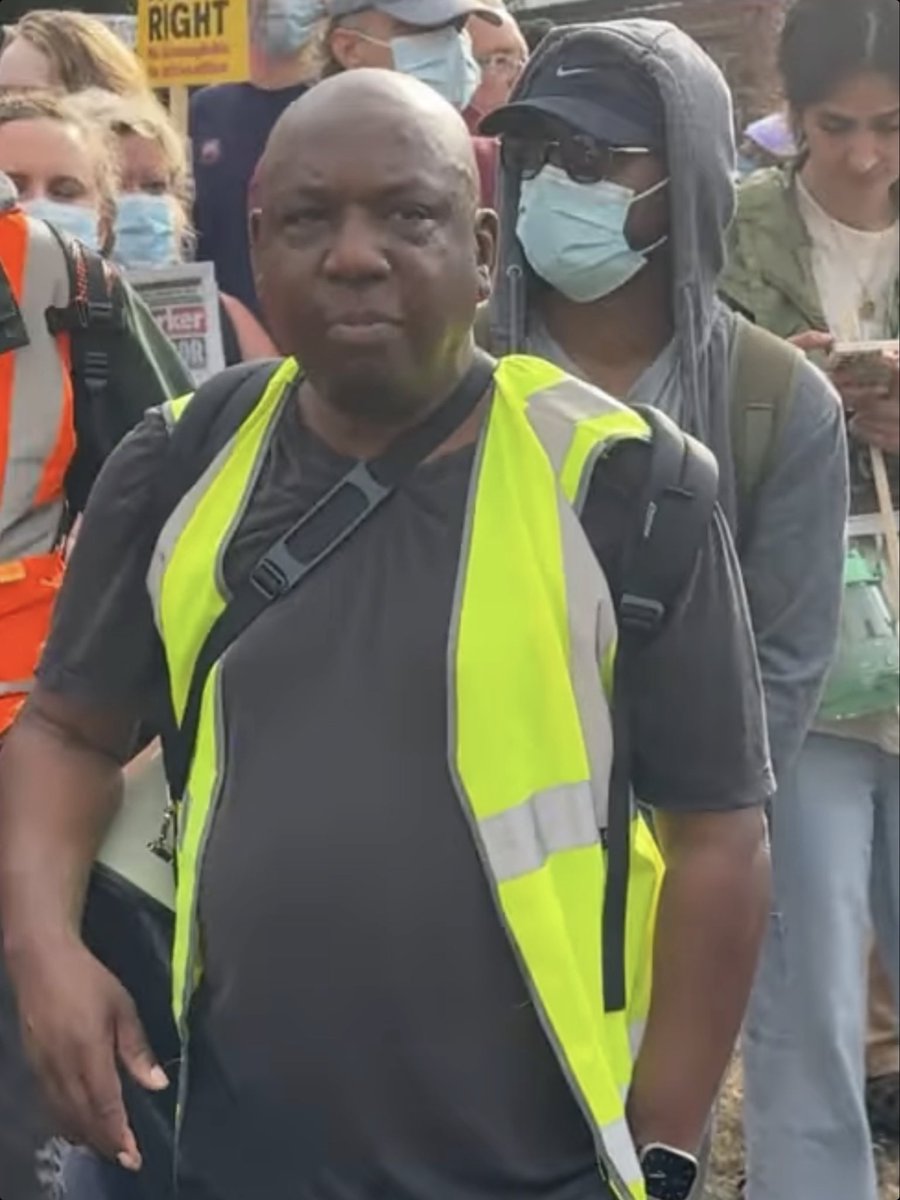 NeilB932845's tweet photo. @jomickane Clearer image of the suspect who commits assault with the megaphone https://t.co/MHqH1Jzmrw