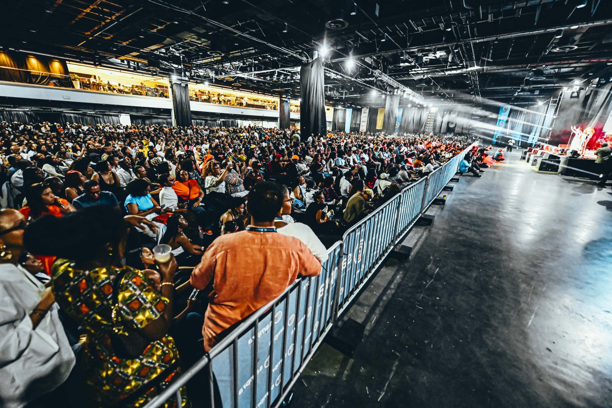 JoyOfJazz's tweet photo. A packed night at the Standard Bank Joy of Jazz! The festival is buzzing with excited attendees, incredible energy and the sound of jazz filling every corner.
#StandardBankJoyOfJazz #SBJOJ2026 #TakeMeThere https://t.co/coe459Eyit