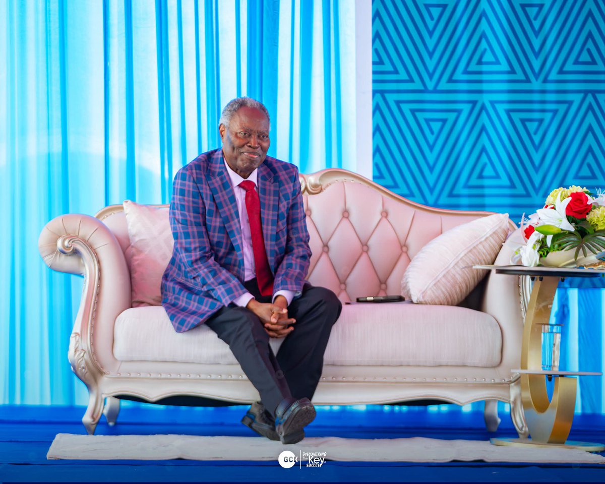 ApstTheEmmanuel's tweet photo. Today's IMPACT Academy at GCK in Benin Republic🇧🇯 with Dr KUMUYI. 

#GCKinBeninRepublic #GlobalCrusadeWithKumuyi #GCK #PastorKumuyiSaid https://t.co/ju6tFiZks8