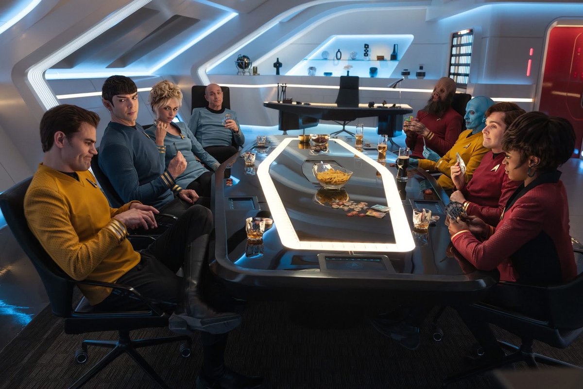 SaxManDre's tweet photo. @gaghyogi49 I was so happy to see Lt. M’Ress and a Skorr! The Enterprise truly felt like a Federation starship to me with such a diversity of aliens onboard and in the senior staff! I really hope something changes so we can get year one 🤩 https://t.co/v91832xdgj
