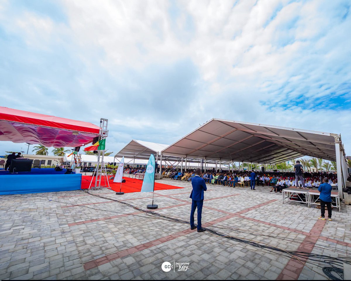 ApstTheEmmanuel's tweet photo. Today's IMPACT Academy at GCK in Benin Republic🇧🇯 with Dr KUMUYI. 

#GCKinBeninRepublic #GlobalCrusadeWithKumuyi #GCK #PastorKumuyiSaid https://t.co/ju6tFiZks8