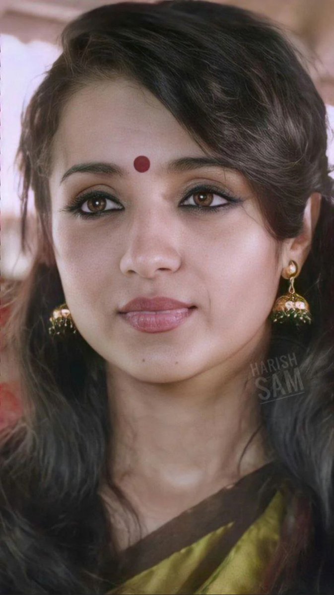 MaheshV81456778's tweet photo. Which actress would you like to see more often in MILF roles on screen? 👀🎬

A. Samantha — Unsatisfied Seducing Wife🔥

B. Trisha Maami — Lusty Kaama Rani🥵 https://t.co/F2j2FeBoFd