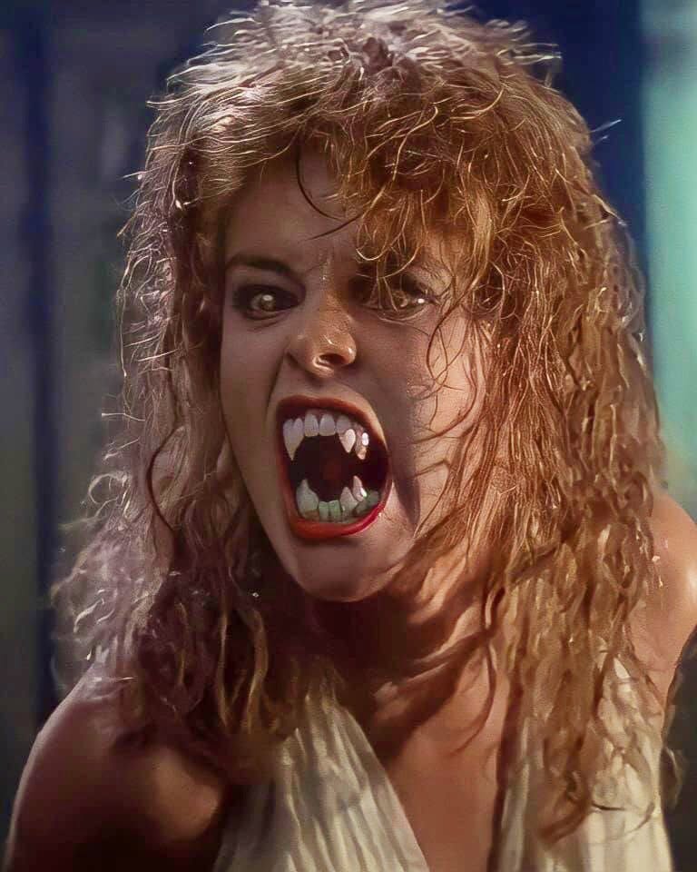 DoctorCosas's tweet photo. "Sucede algo malo? Acaso ya no te gusto más?"
La Hora Del Espanto, 1985 🦇
#HorrorFilm #FrightNight #vampire https://t.co/sEl1p9dBro