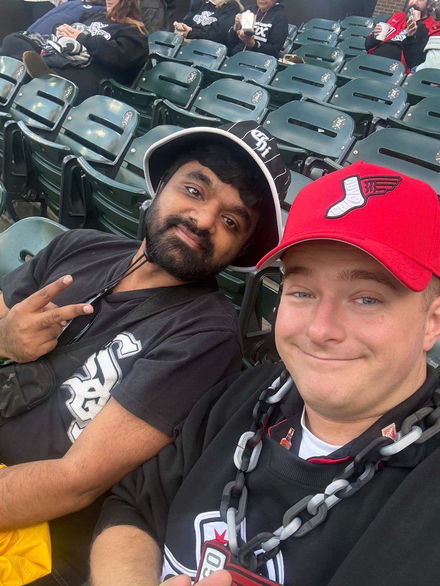 SaxySaxMan9001's tweet photo. #108ing #ThatClassicView #WhiteSox https://t.co/on9vCdTCTb