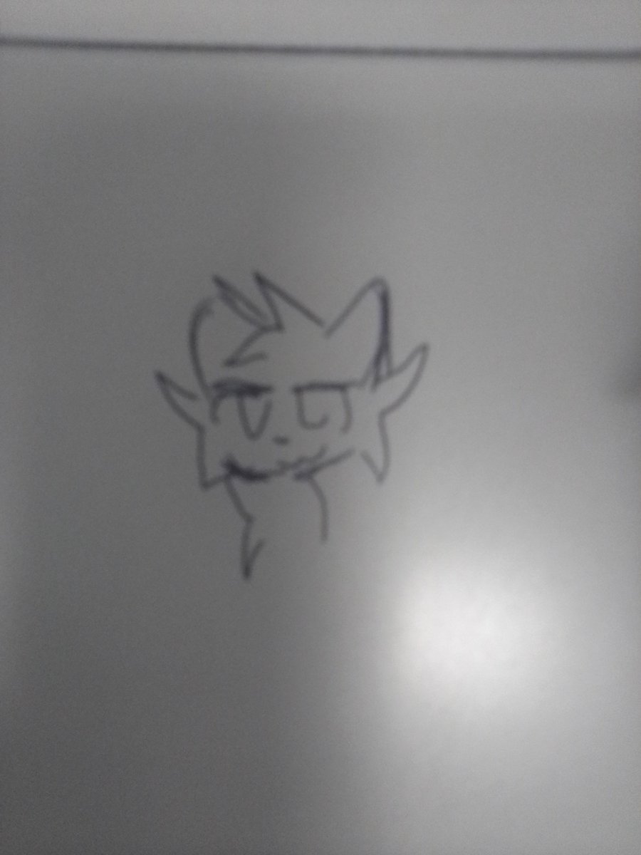 A_StarryTulip's tweet photo. Did some silly while at bestbuy https://t.co/zK9ZEBcmXs