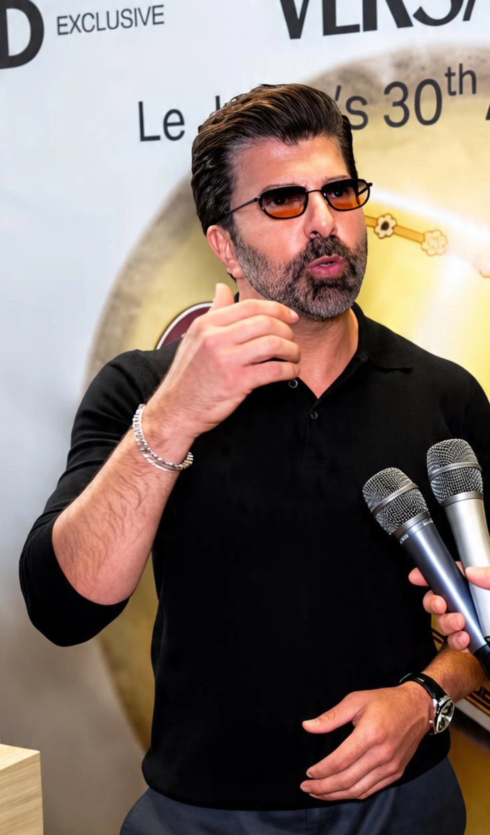 flu_tu_ra's tweet photo. 🖤✨🧿
#cenktorun https://t.co/TTxBGhCYBc