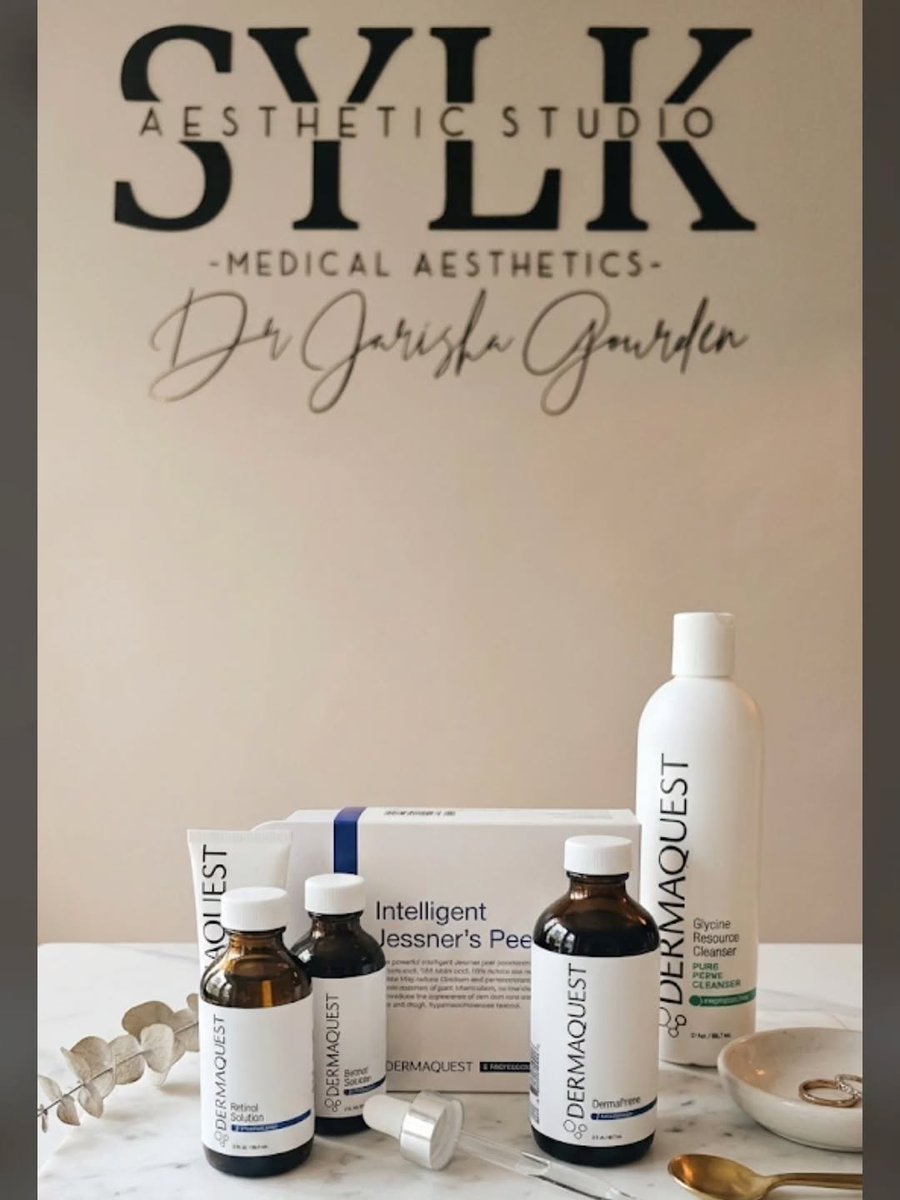 EvetteRuda's tweet photo. This isn’t just a tray of peels—it’s a tray of possibilities. These advanced medium-depth peels target pigmentation, acne and acne marks, sun damage, uneven texture, and early signs of ageing. Professionally selected, they’re suitable for many skin https://t.co/LoWKPoueWy